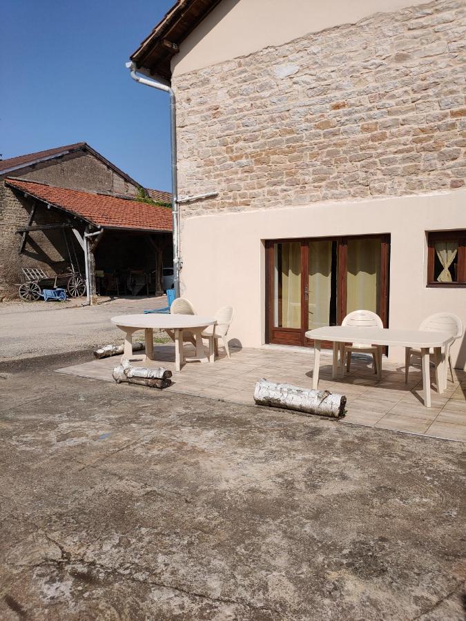 La Ferme Du Grand Faubourg Bed and Breakfast Pont-de-Vaux Eksteriør billede
