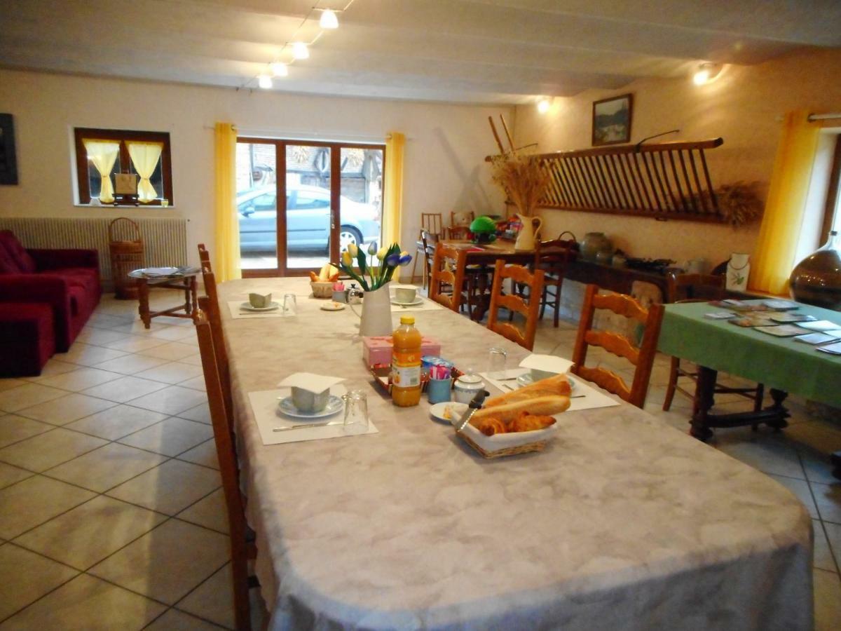 La Ferme Du Grand Faubourg Bed and Breakfast Pont-de-Vaux Eksteriør billede